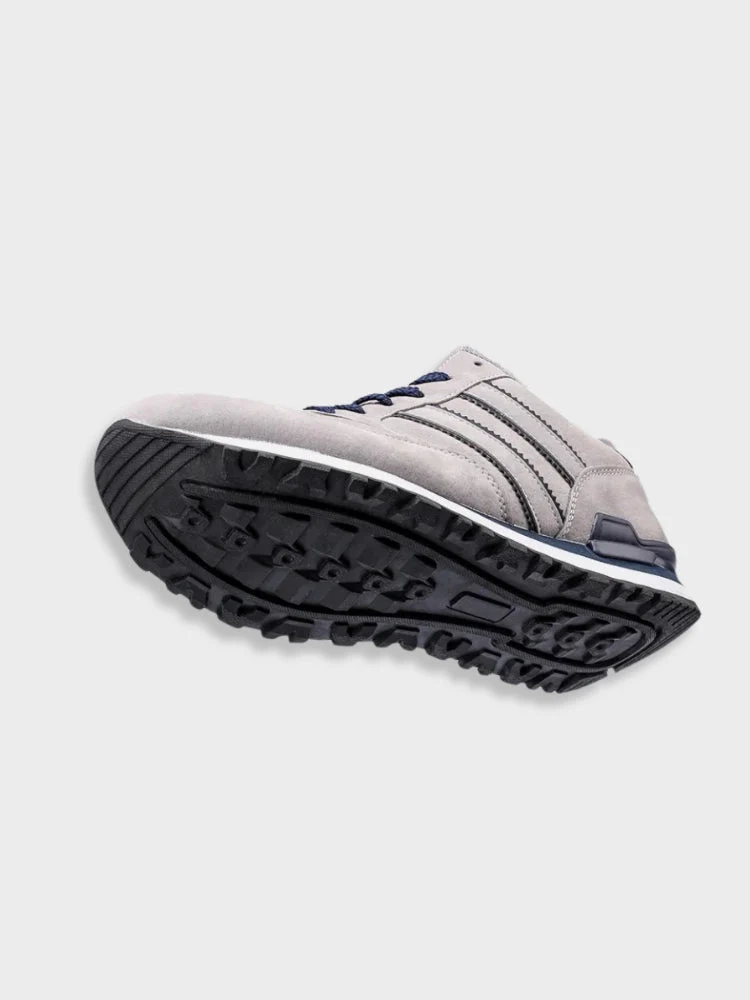 Classy Sneakers - Image 5