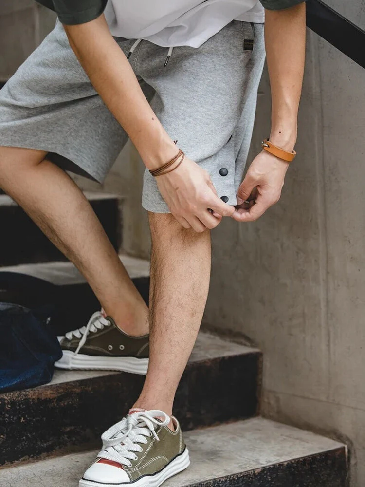 Side Button Relaxing Shorts - Image 2